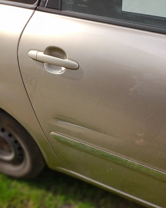 Toyota Avensis Verso cena 7200 przebieg: 323480, rok produkcji 2002 z Sompolno małe 37